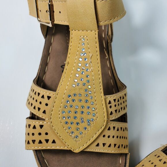 Soft Comfort Wedge Sandals 7.5 W Amber Yellow Crystal Accents - Picture 7 of 8